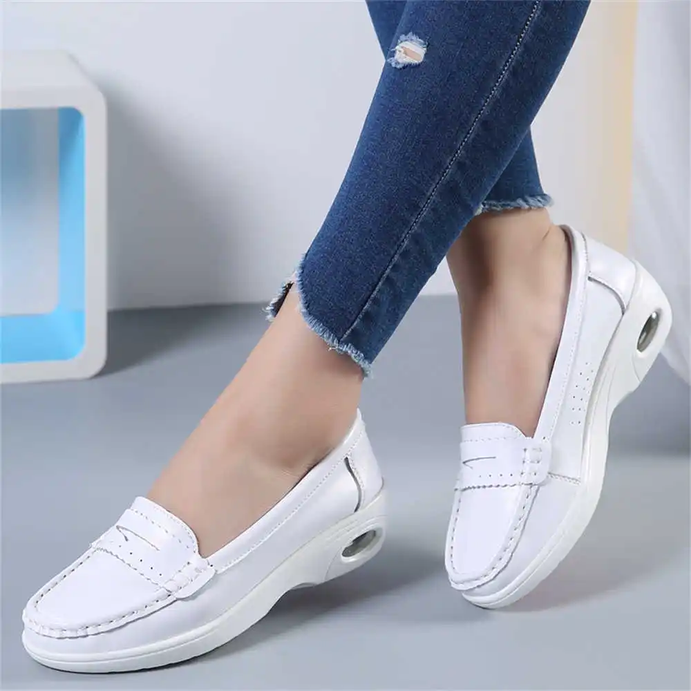 Thick Sole Slipon White Traine - đánh giá và giá Men'S Formal Wear Canada