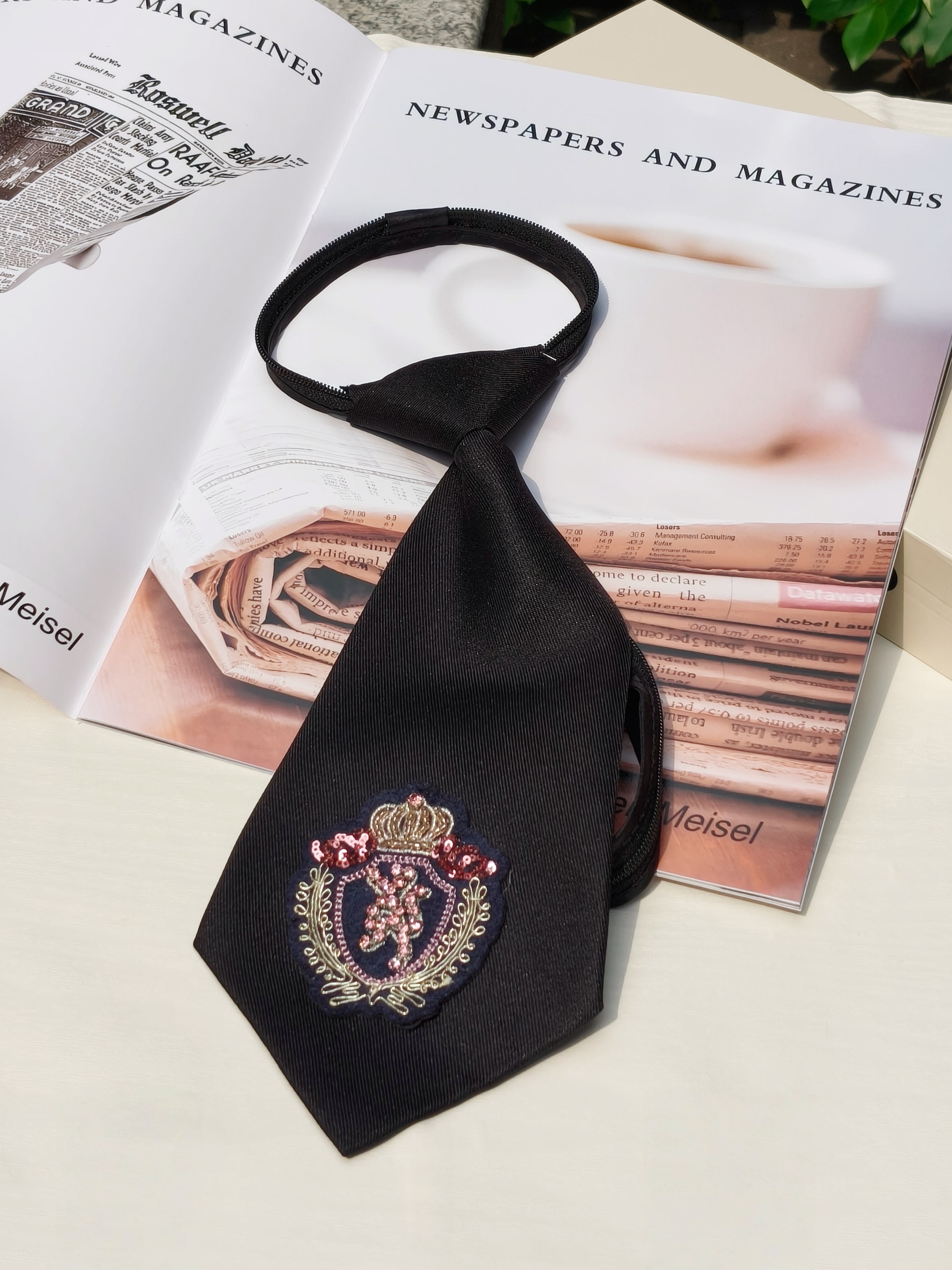 High-End Crown Badge Black Tie - đánh giá và giá High End Men'S Formal Wear