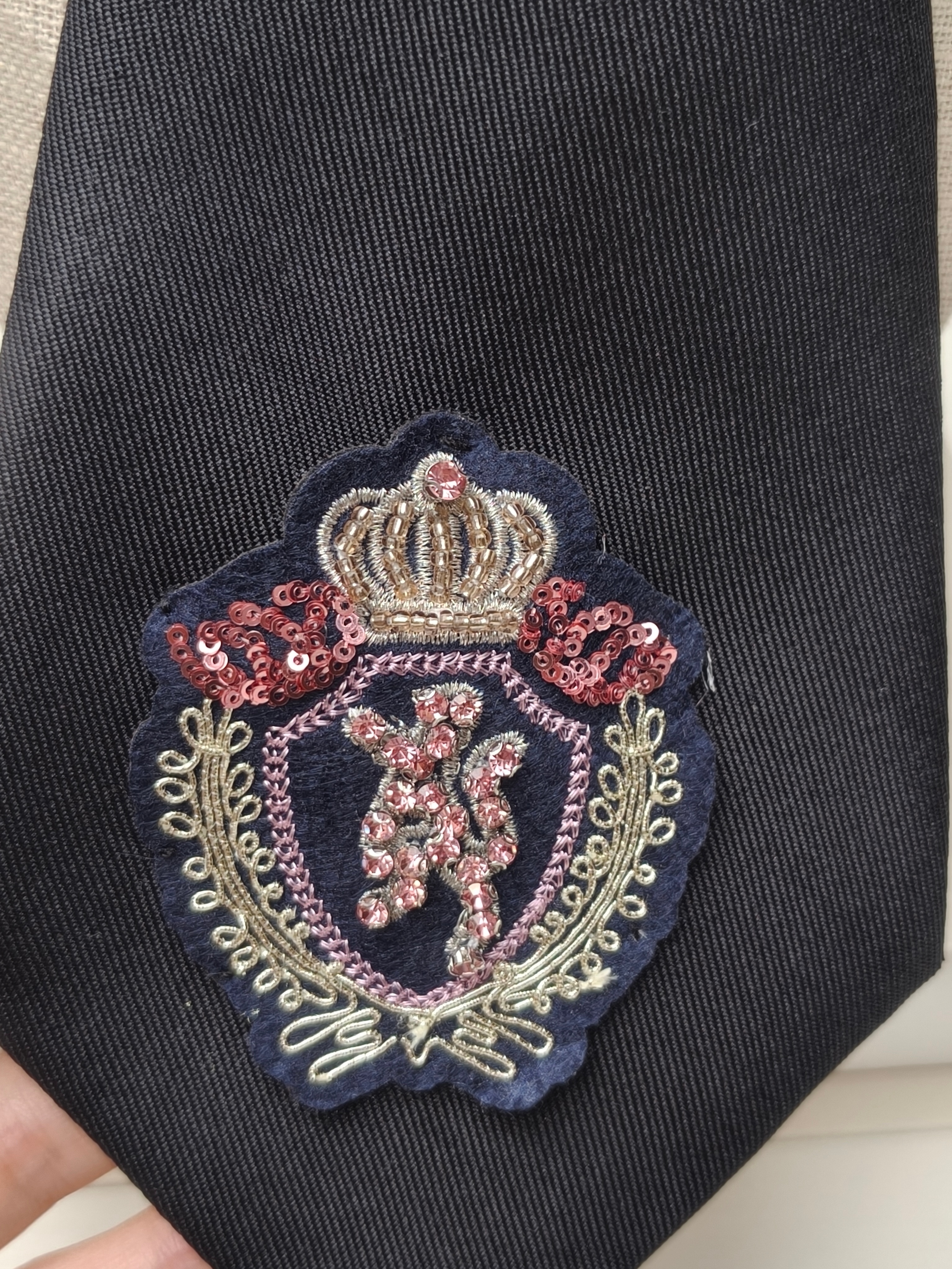 High-End Crown Badge Black Tie - đánh giá và giá High End Men'S Formal Wear